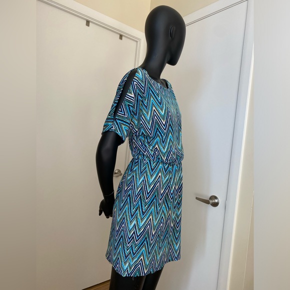 Mini Beach Dress with Cut-outs - Picture 3 of 6